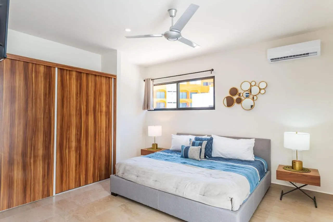 Entire House- 3Br With Private Roof Top Deck Playa del Carmen