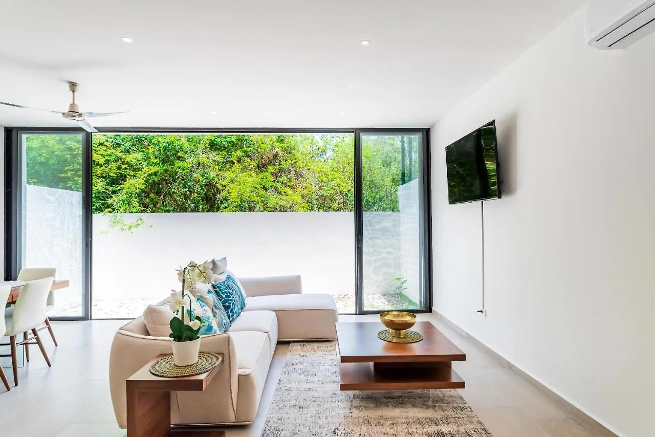 Entire House- 3Br With Private Roof Top Deck Playa del Carmen